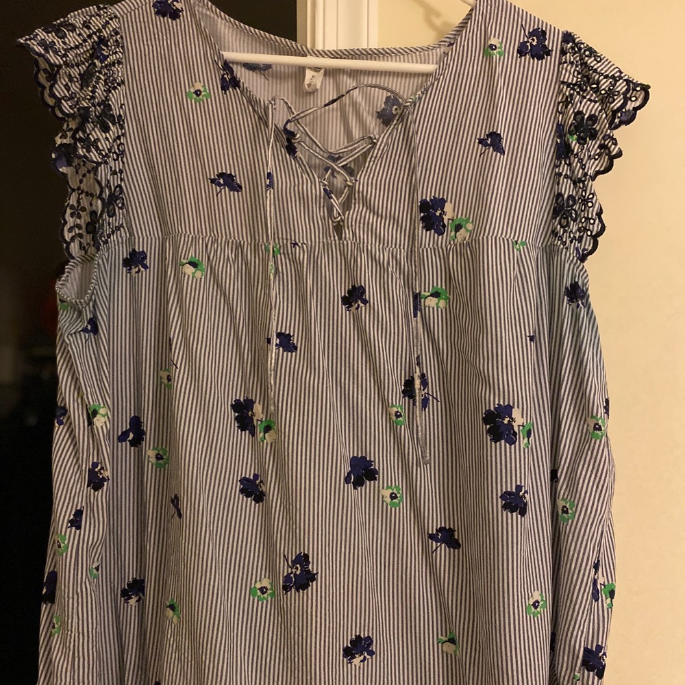 Shirt sleeve baby doll top